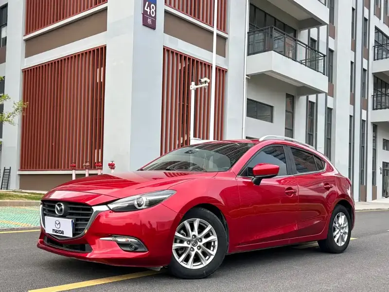 Mazda 3 Axela, 2017 — фото 1