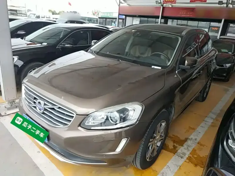 Volvo XC60, 2015