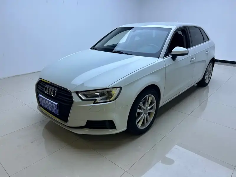 Audi A3, 2018 — фото 1
