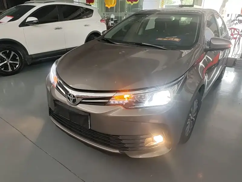 Toyota Corolla, 2019 — фото 1