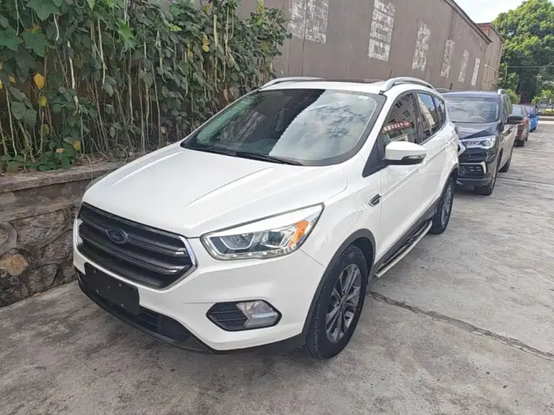 Ford Kuga, 2020