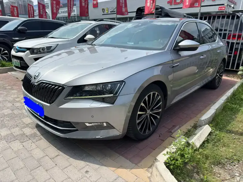 Skoda Superb, 2016 — фото 1