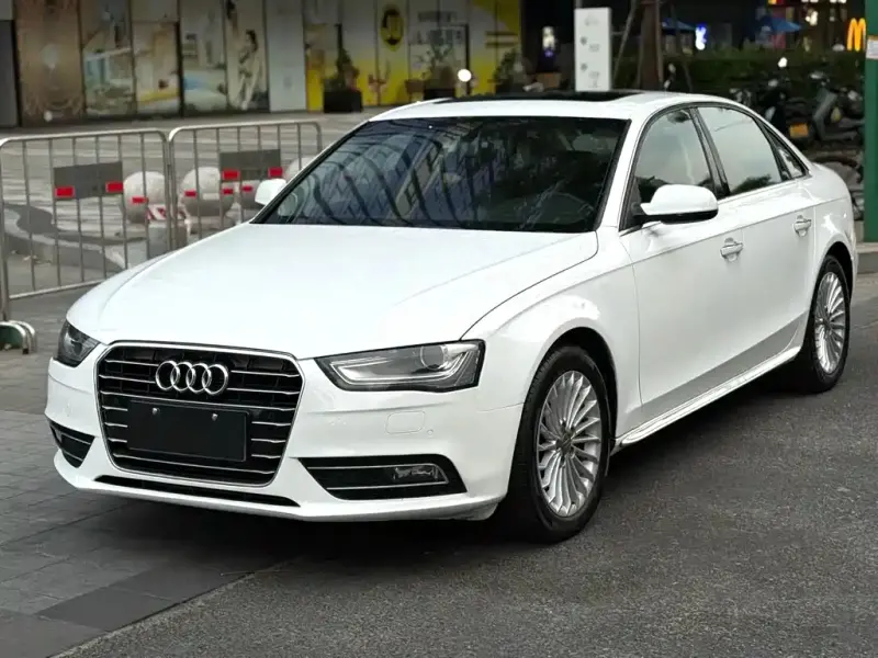 Audi A4L, 2016 — фото 1