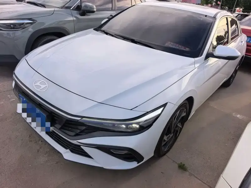 Hyundai Elantra, 2023