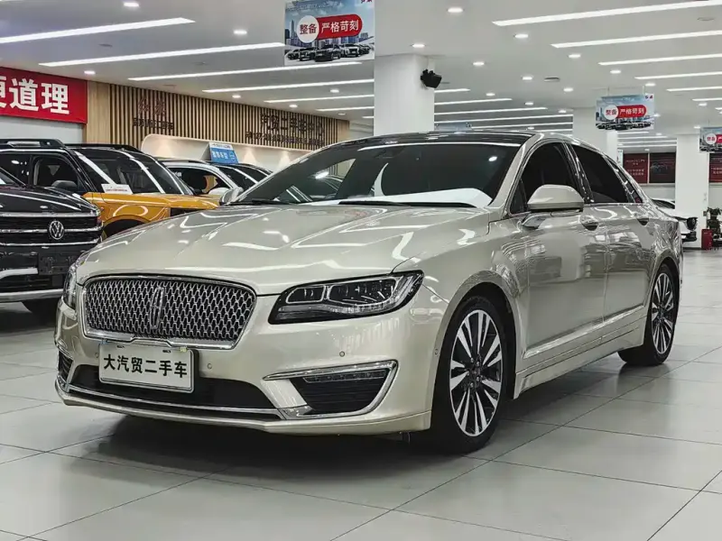 Lincoln MKZ, 2016