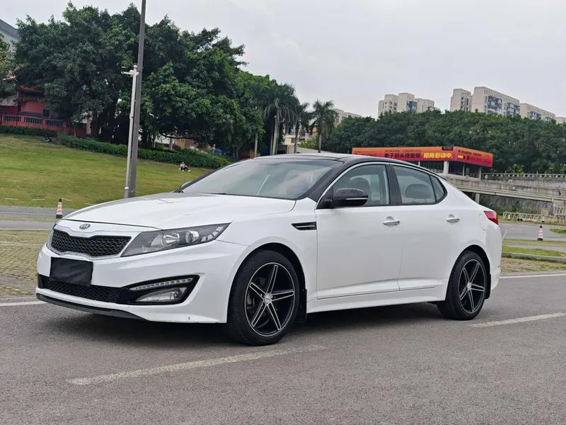 Kia K5, 2012