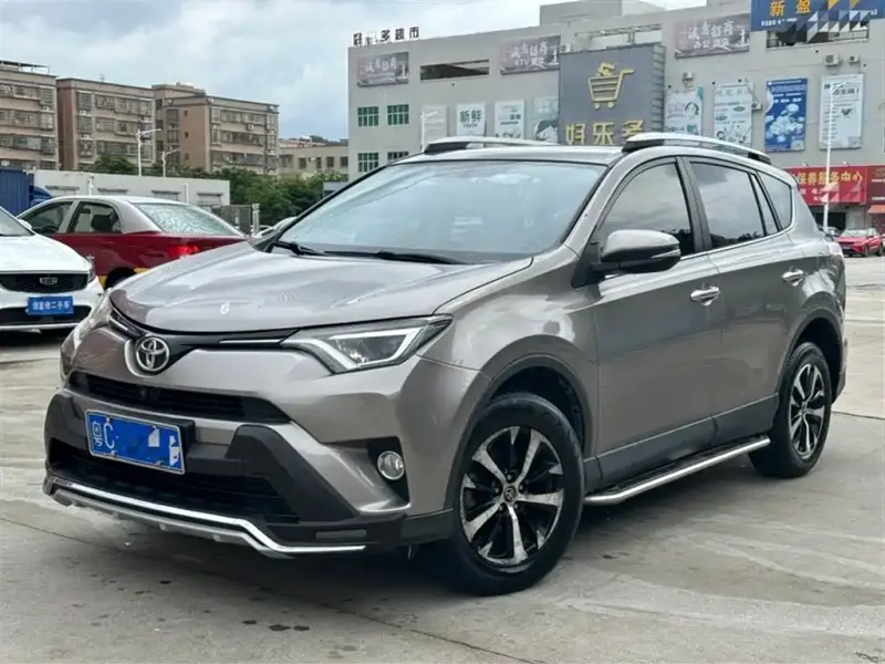 Toyota RAV4, 2018 — фото 1