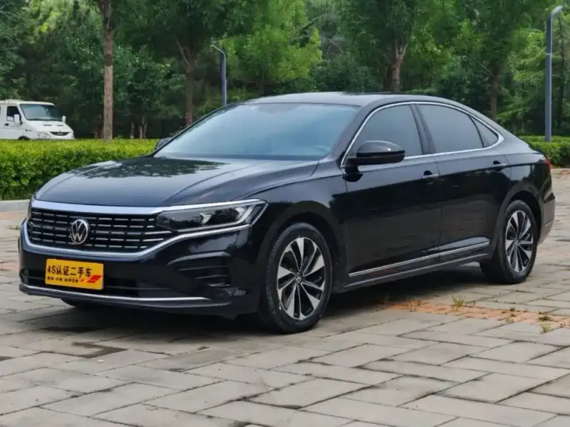 Volkswagen Passat, 2022