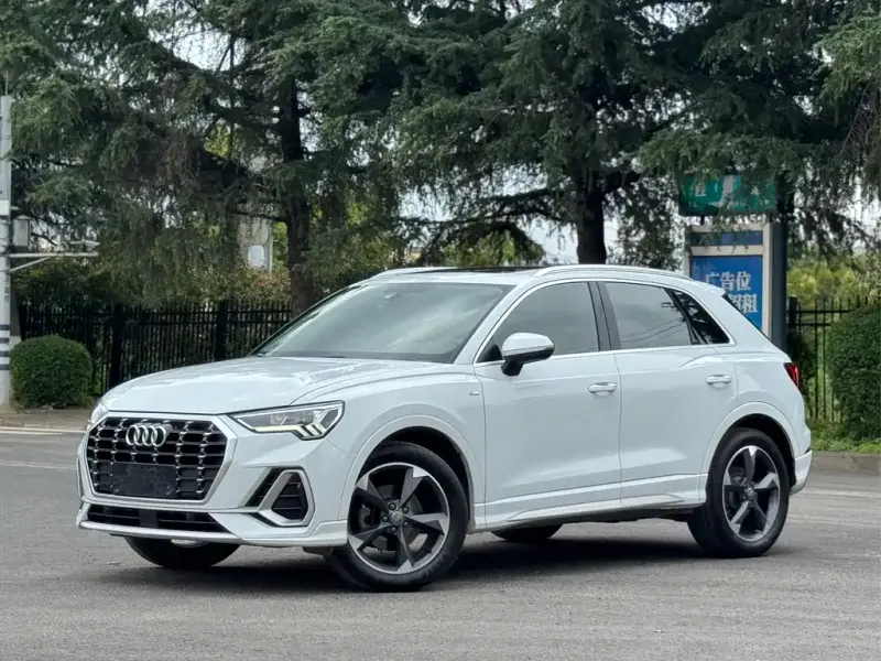 Audi Q3, 2019 — фото 1