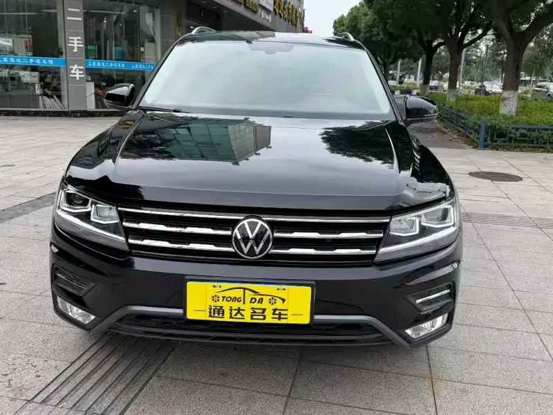 Volkswagen Tiguan L, 2021 — фото 1