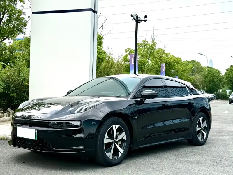Zeekr 001, 2023