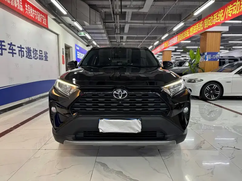 Toyota RAV4, 2021 — фото 1