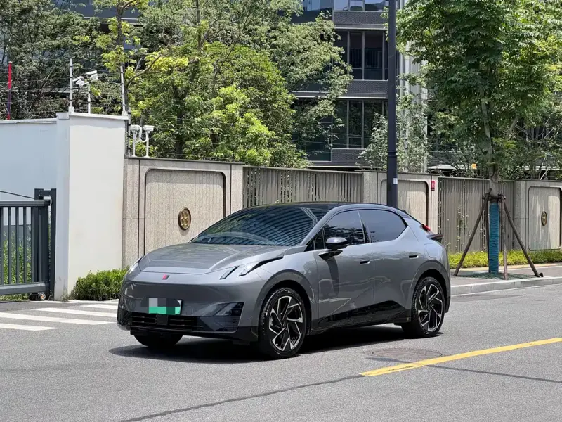 Lynk & Co Z20, 2025
