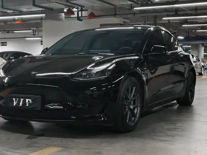 Tesla Model 3, 2022