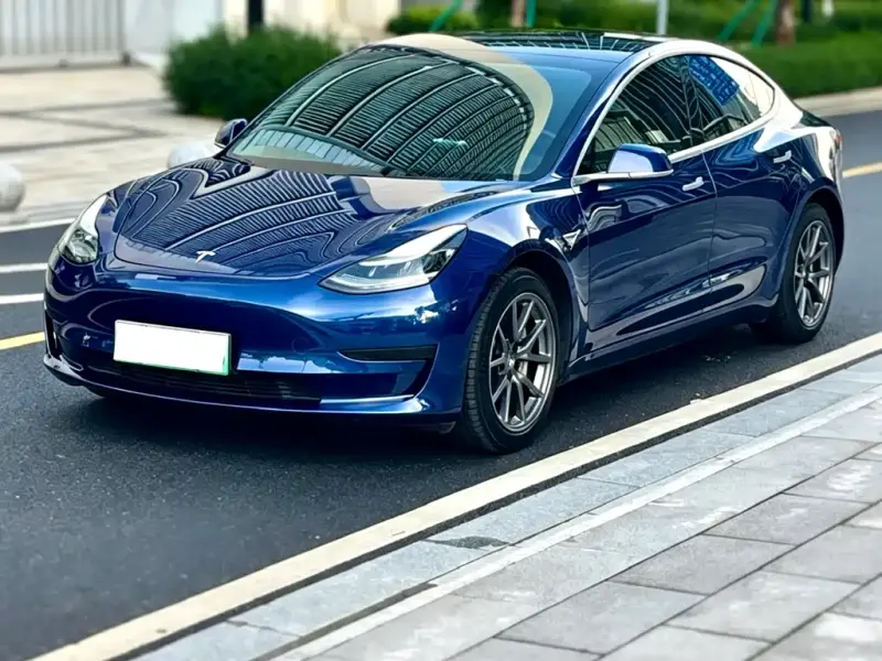 Tesla Model 3, 2021