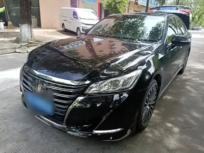 Toyota Crown, 2019
