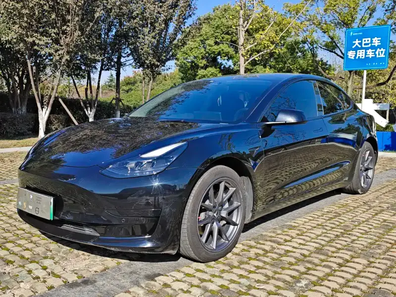 Tesla Model 3, 2021
