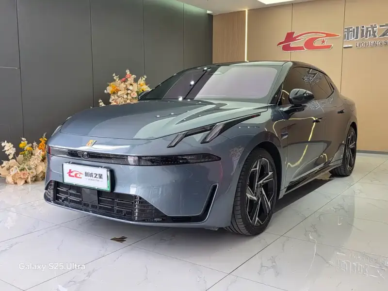 Lynk & Co 07 EM-P, 2025