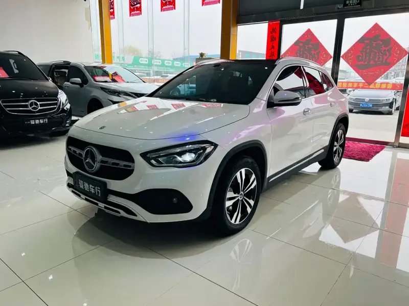 Mercedes-Benz GLA, 2022 — фото 1