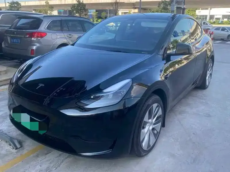 Tesla Model Y, 2023