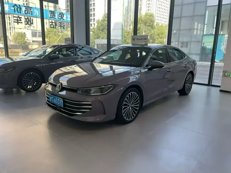 Volkswagen Passat, 2024