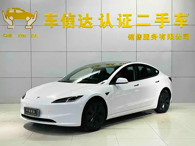 Tesla Model 3, 2024