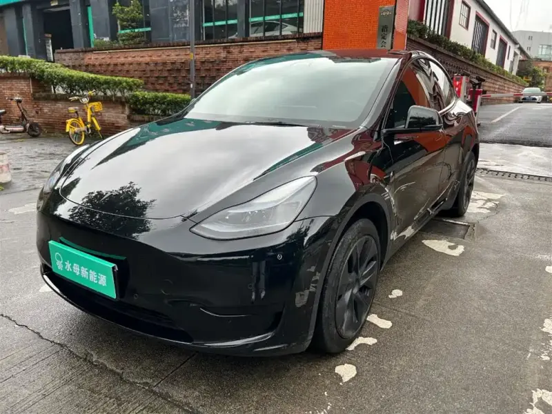 Tesla Model Y, 2023