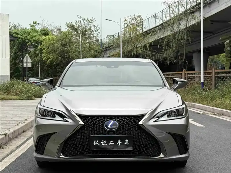 Lexus ES, 2019 — фото 1
