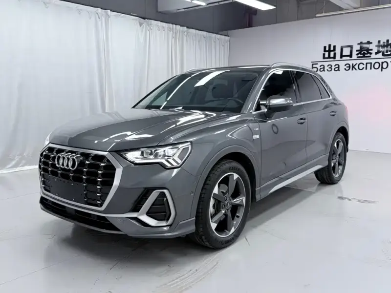 Audi Q3, 2022 — фото 1