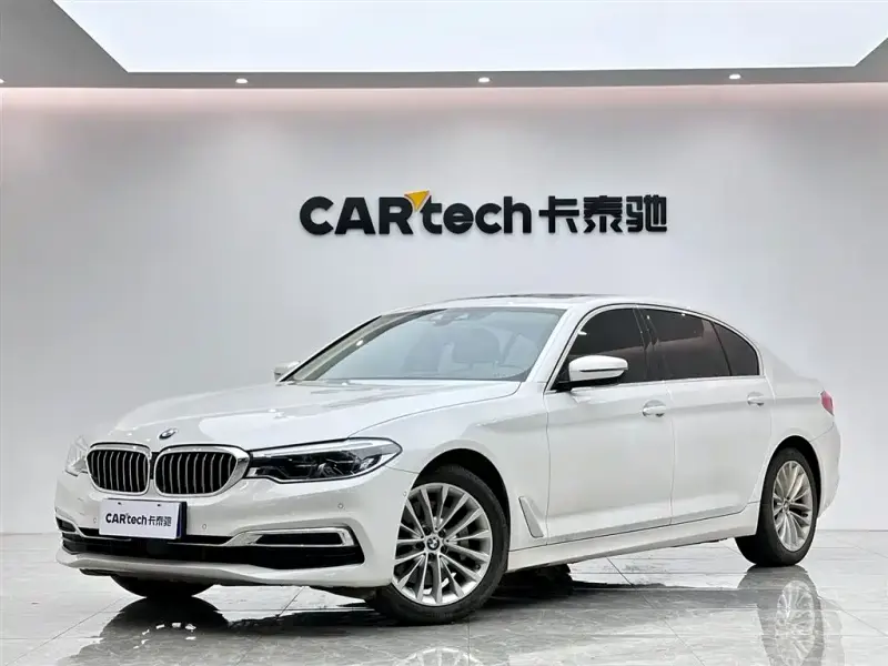 BMW 5 Series, 2020 — фото 1