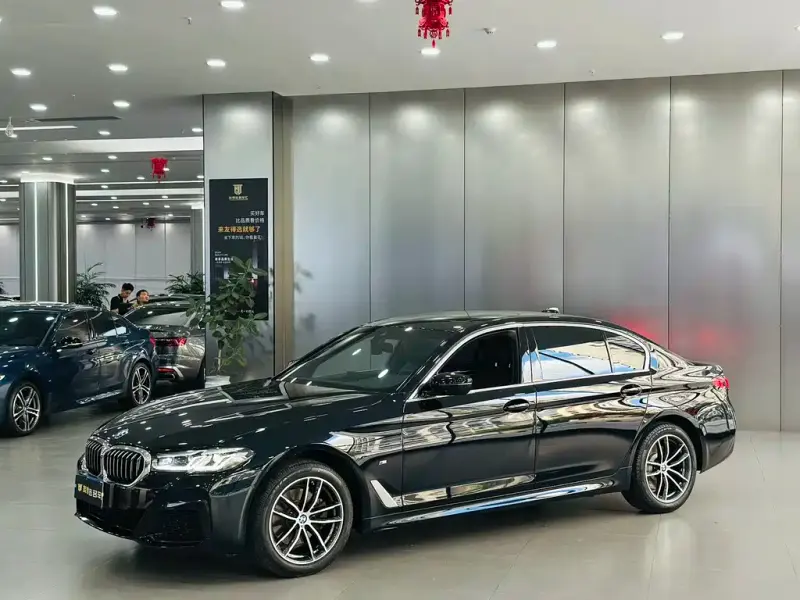 BMW 5 Series, 2022 — фото 1