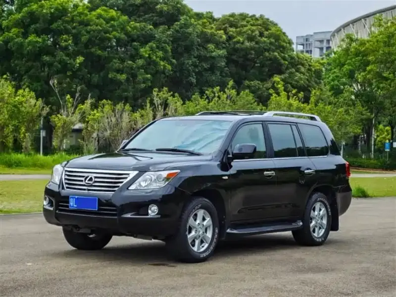 Lexus LX, 2008