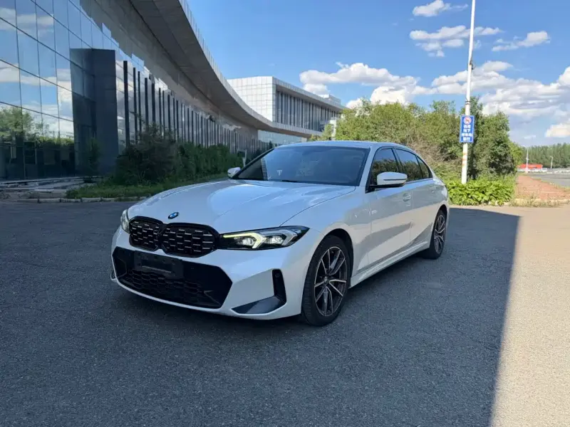 BMW 3 Series, 2023