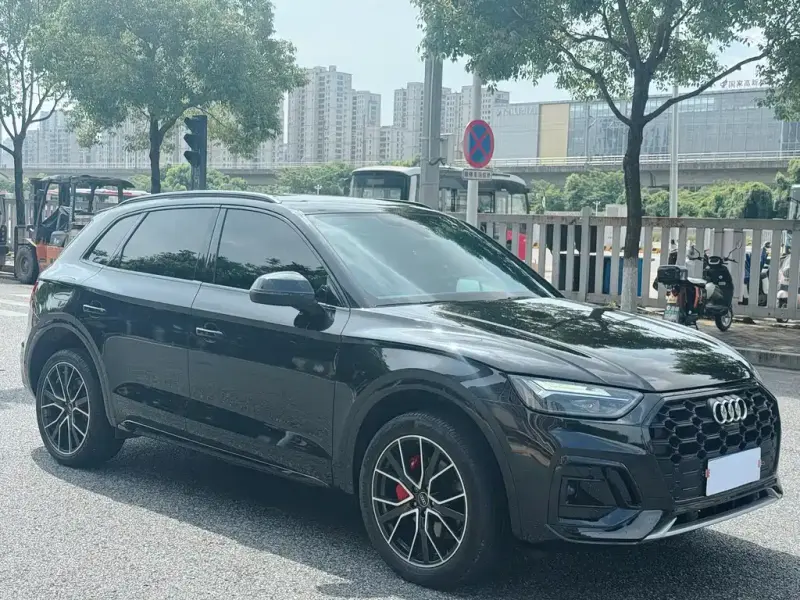 Audi Q5L, 2023