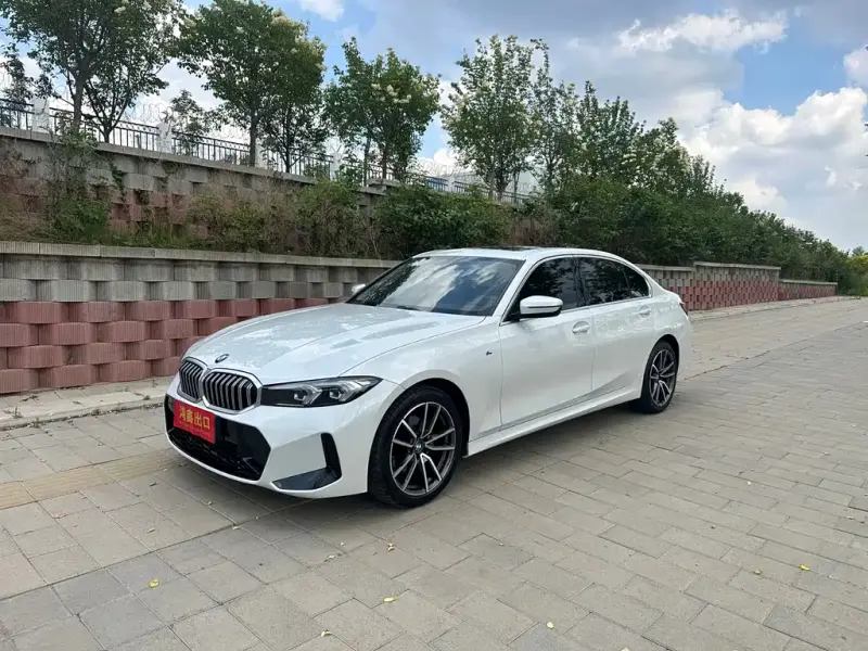 BMW 3 Series, 2023