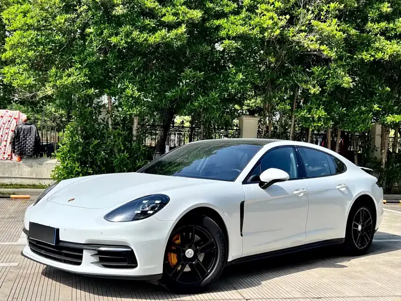 Porsche Panamera, 2019
