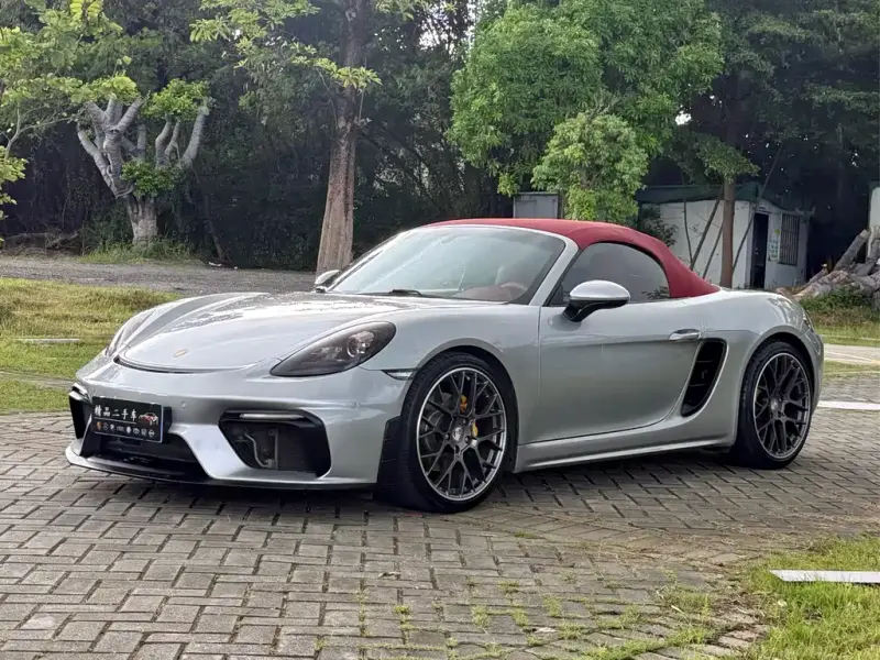 Porsche 718, 2016