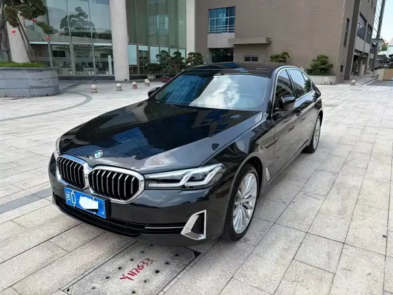 BMW 5 Series, 2022