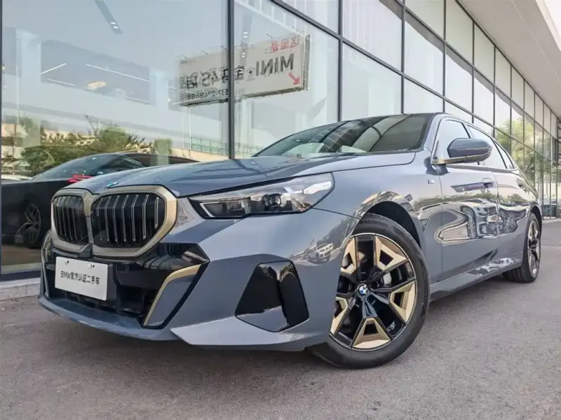 BMW 5 Series, 2025