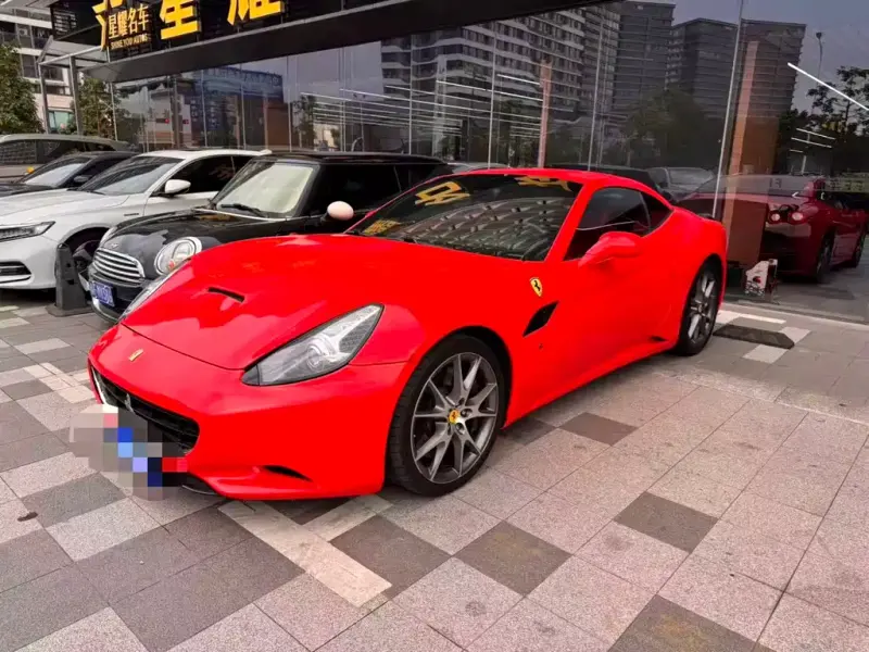 Ferrari California T, 2011
