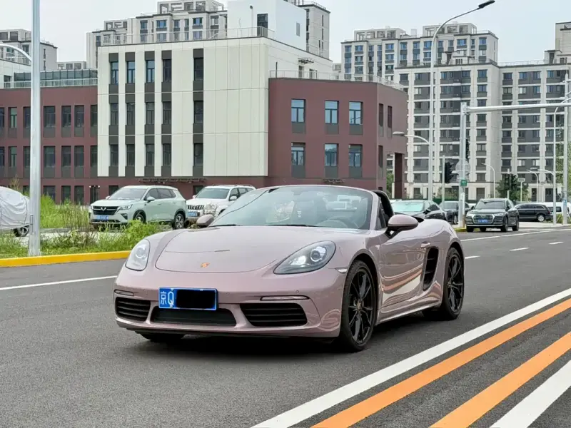 Porsche 718, 2022