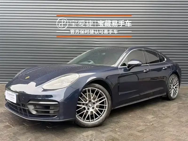 Porsche Panamera, 2022