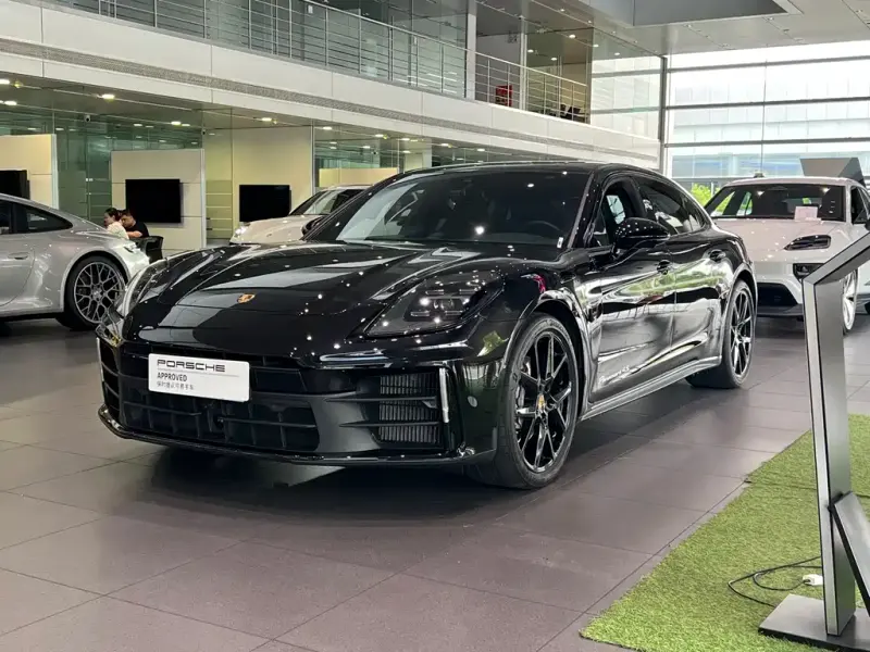 Porsche Panamera, 2024