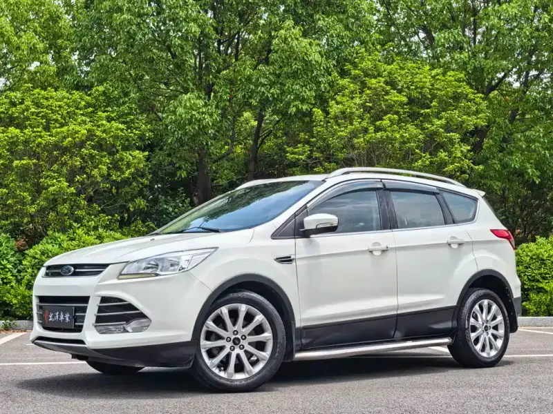 Ford Kuga, 2014