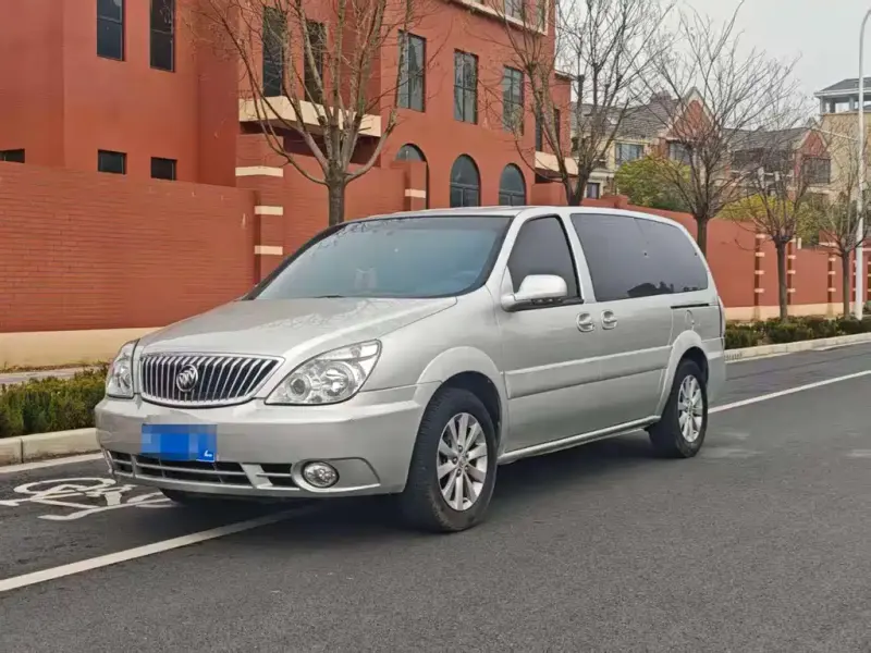 Buick GL8, 2015
