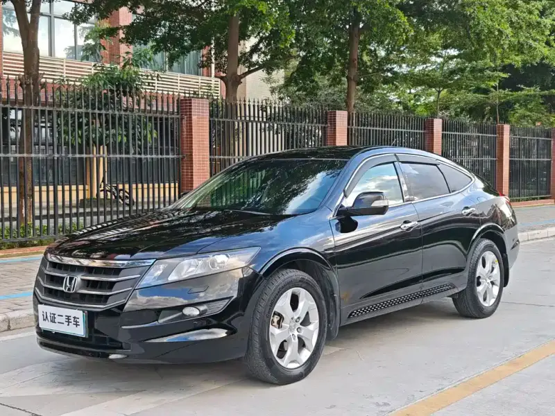 Honda Crosstour, 2014 — фото 1