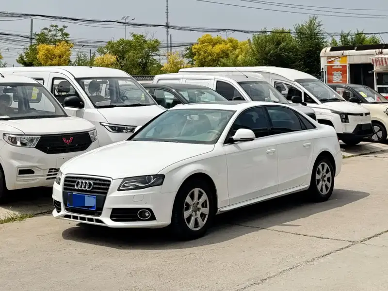 Audi A4L, 2011 — фото 1