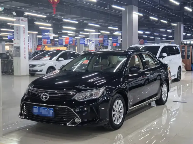 Toyota Camry, 2016
