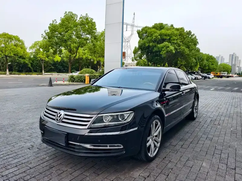 Volkswagen Phaeton, 2011 — фото 1