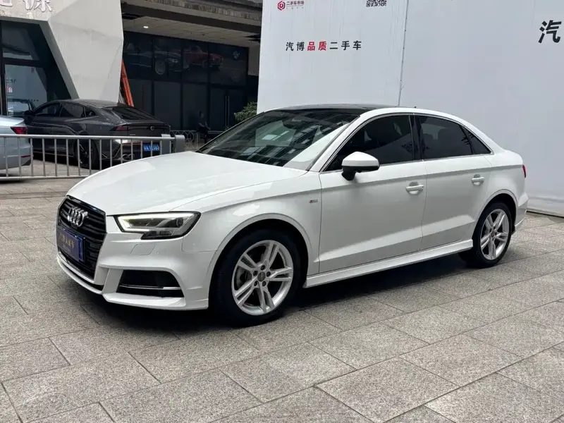 Audi A3, 2019 — фото 1